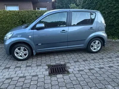 Gebraucht Daihatsu Sirion 91 PS (66 kW) 2008 Grau Kleinwagen