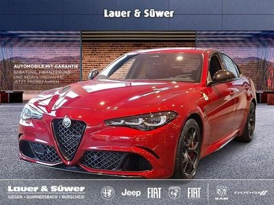 Rot Neu 2025 Alfa Romeo Giulia Quadrifoglio Limousine | 92.490 € (Teuer)