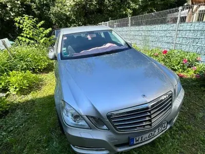 Occasion Mercedes E200 Avantgarde 136 ch (100 kW) 2012 Argent Berline