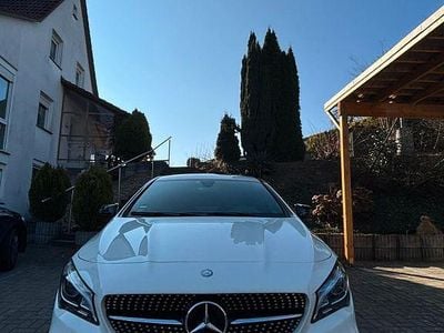 Gebraucht Mercedes CLA220 Shooting Brake AMG 177 PS (130 kW) 2016 Weiß Kombi