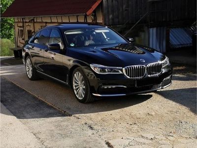 BMW 740