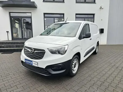 Gebraucht Opel Combo Selection 102 PS (75 kW) 2019 Weiß Van / Kleinbus
