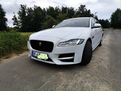 Gebraucht Jaguar XF Sportbrake R-Sport 179 PS (131 kW) 2019 Weiß Kombi