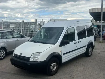 Używany Ford Tourneo Connect 90 KM (66 kW) 2009 Biały Minivan