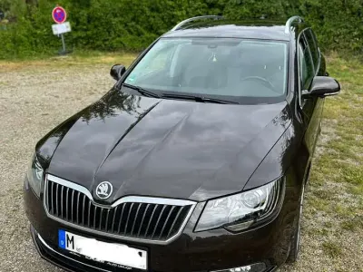 Gebraucht Skoda Superb Ambition 170 PS (125 kW) 2013 Kombi