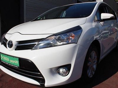 Gebraucht Toyota Verso Edition-S 147 PS (108 kW) 2016 Weiß Van / Kleinbus