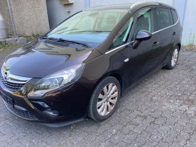 Gebraucht Opel Zafira Tourer Innovation 140 PS (102 kW) 2014 Braun Van / Kleinbus