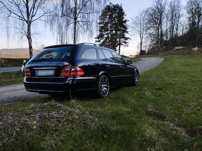 Gebraucht Mercedes 220 Elegance 170 PS (125 kW) 2009 Blau Kombi