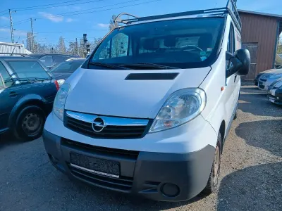 Gebraucht Opel Vivaro 114 PS (83 kW) 2009 Weiß Van / Kleinbus