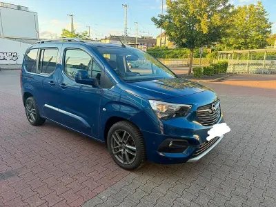 Gebraucht Opel Combo Life 110 PS (80 kW) 2018 Blau Van / Kleinbus
