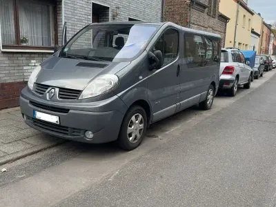 Gebraucht Renault Trafic 114 PS (83 kW) 2012 Grau Van / Kleinbus