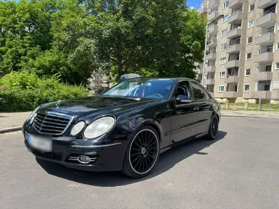Gebraucht Mercedes E280 Avantgarde 231 PS (169 kW) 2007 Schwarz Limousine