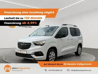 Second-hand Opel Combo Life Ultimate 131 CP (96 kW) 2023 Alb Monovolum