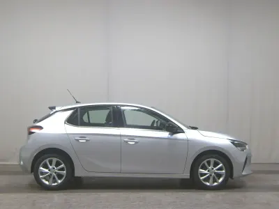 Gebraucht Opel Corsa Elegance 101 PS (74 kW) 2022 Aluminium silb/kristall silb Kleinwagen