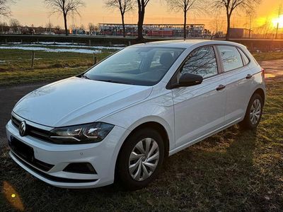 Weiß Gebraucht 2019 VW Polo Trendline Kleinwagen | 14.500 € (Teuer)