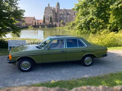 Gebraucht Mercedes 240 72 PS (52 kW) 1987 Grün Limousine