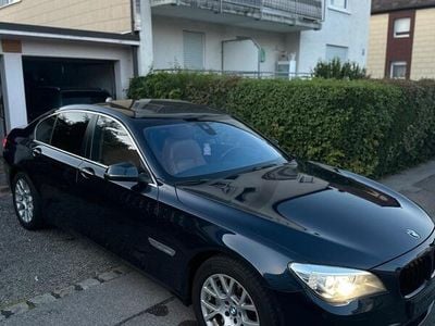 BMW 730