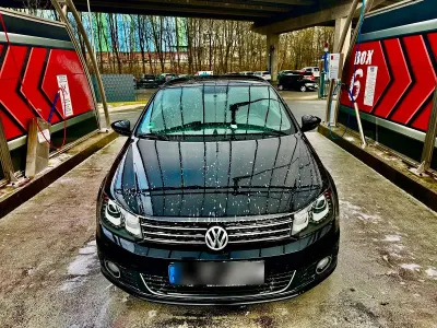 Używany VW Eos 122 KM (89 kW) 2011 Czarny Kabriolet