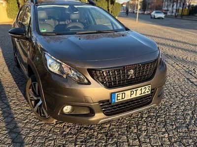 Gebraucht Peugeot 2008 Active 114 PS (83 kW) 2019 Grau SUV