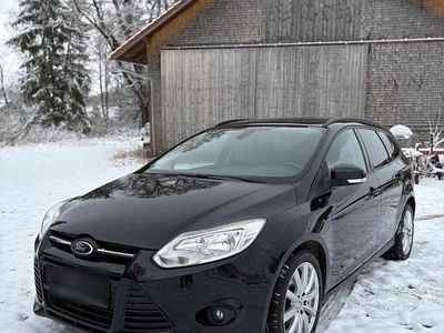 Gebraucht Ford Focus 125 PS (91 kW) 2014 Schwarz Kombi