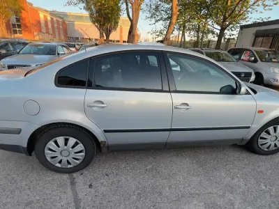 Brugt VW Passat 150 HK (110 kW) 1997 Sølv Sedan