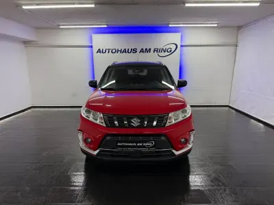 Gebraucht Suzuki Vitara Comfort 140 PS (102 kW) 2019 Rot SUV