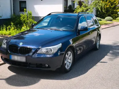 Gebraucht BMW 525 192 PS (141 kW) 2004 Blau Kombi