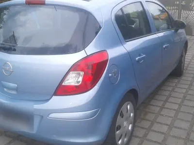 Gebraucht Opel Corsa Color Edition 80 PS (58 kW) 2009 Silber Kleinwagen