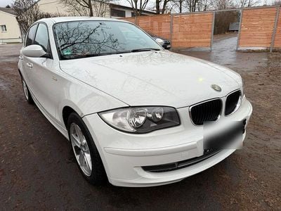Gebraucht BMW 116 122 PS (89 kW) 2007 Weiß Kleinwagen