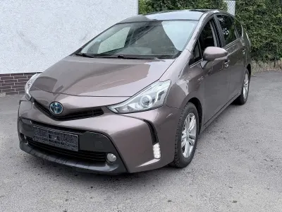 Gebraucht Toyota Prius+ Plus 99 PS (72 kW) 2015 Braun Van / Kleinbus