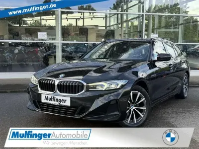 Gebraucht BMW 318 Sport Line 150 PS (110 kW) 2023 Saphirschwarz Kombi