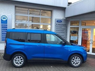 Gebraucht Ford Tourneo Courier Titanium 125 PS (91 kW) 2024 Blau Van / Kleinbus