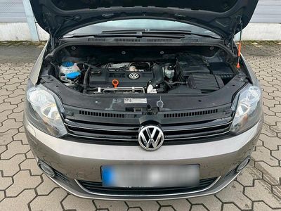 Gebraucht VW Golf VI Highline 122 PS (89 kW) 2010 Braun Kleinwagen