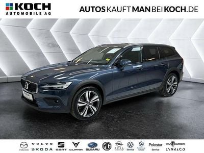 Gebraucht Volvo V60 CC Plus 250 PS (183 kW) 2024 Andere farbe Kombi