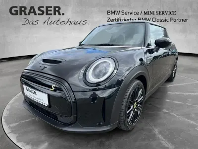Gebraucht Mini Cooper SE 75 kW (102 PS) 2023 Schwarz Kleinwagen