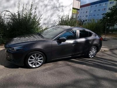 Grau Gebraucht 2017 Mazda 3 Exclusive-Line Limousine | 16.900 € (Fairer Preis)