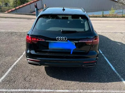 Gebraucht Audi A4 163 PS (119 kW) 2020 Schwarz Kombi