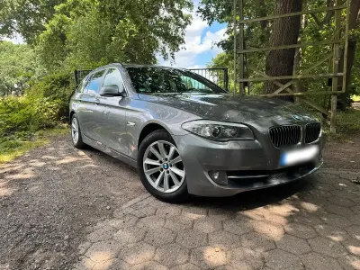 Gebraucht BMW 520 184 PS (135 kW) 2012 Grau Kombi