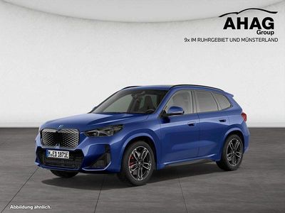 Neu BMW iX1 M Sport 230 kW (313 PS) 2026 M portimao blau metallic SUV