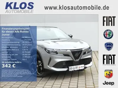 Nouă Alfa Romeo Junior Ti 145 CP (106 kW) 2026 Gri SUV