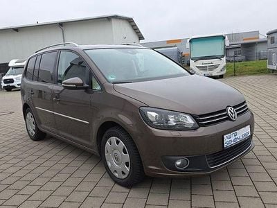 Braun Gebraucht 2014 VW Touran Highline Van / Kleinbus | 11.900 € (Fairer Preis)