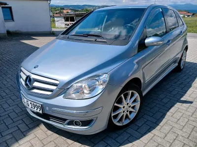 Używany Mercedes B170 116 KM (85 kW) 2008 Niebieski Minivan