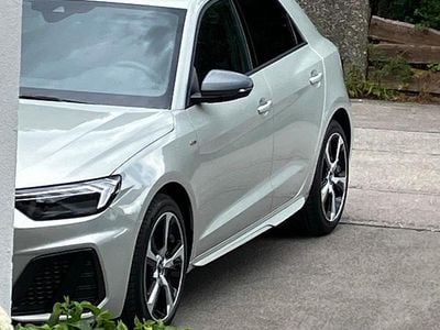 Usata Audi A1 Ambiente 207 CV (152 kW) 2023 Argento SUV