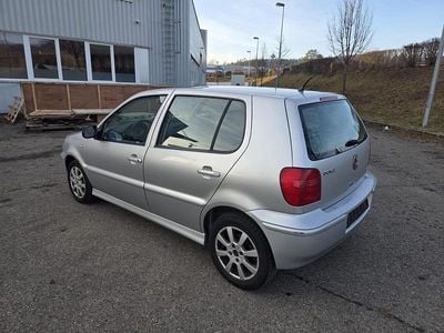 Gebraucht VW Polo 75 PS (55 kW) 2000 Silber Kleinwagen