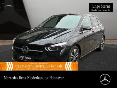 Gebraucht Mercedes 220 Advanced 190 PS (139 kW) 2025 Schwarz Limousine