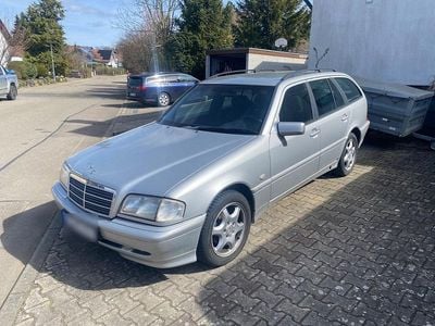 Usata Mercedes C180 122 CV (89 kW) 1998 Argento Station wagon