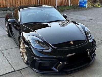 Porsche Cayman GT4