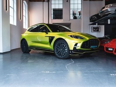 Aston Martin DBX 707