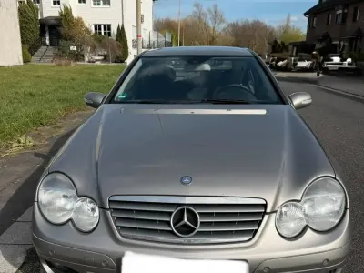Gebraucht Mercedes CLC180 143 PS (105 kW) 2008 Beige Kleinwagen