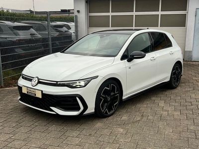 Gebraucht VW Golf VIII R-line 150 PS (110 kW) 2024 Weiß Limousine